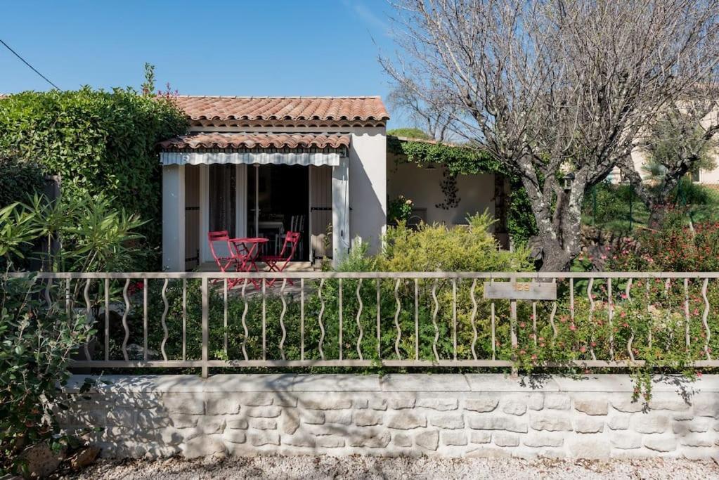Maison 2 Ou 4 Personnes Jardin Parking Les Amandiers Lorgues Bagian luar foto